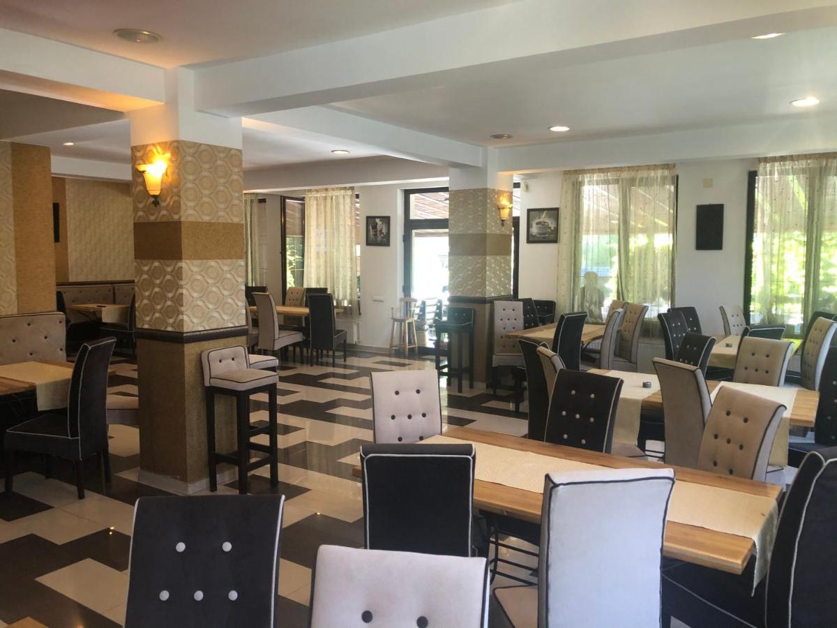 Hotel Boutique Garden Resort By Brancoveanu Moieciu de Jos Esterno foto