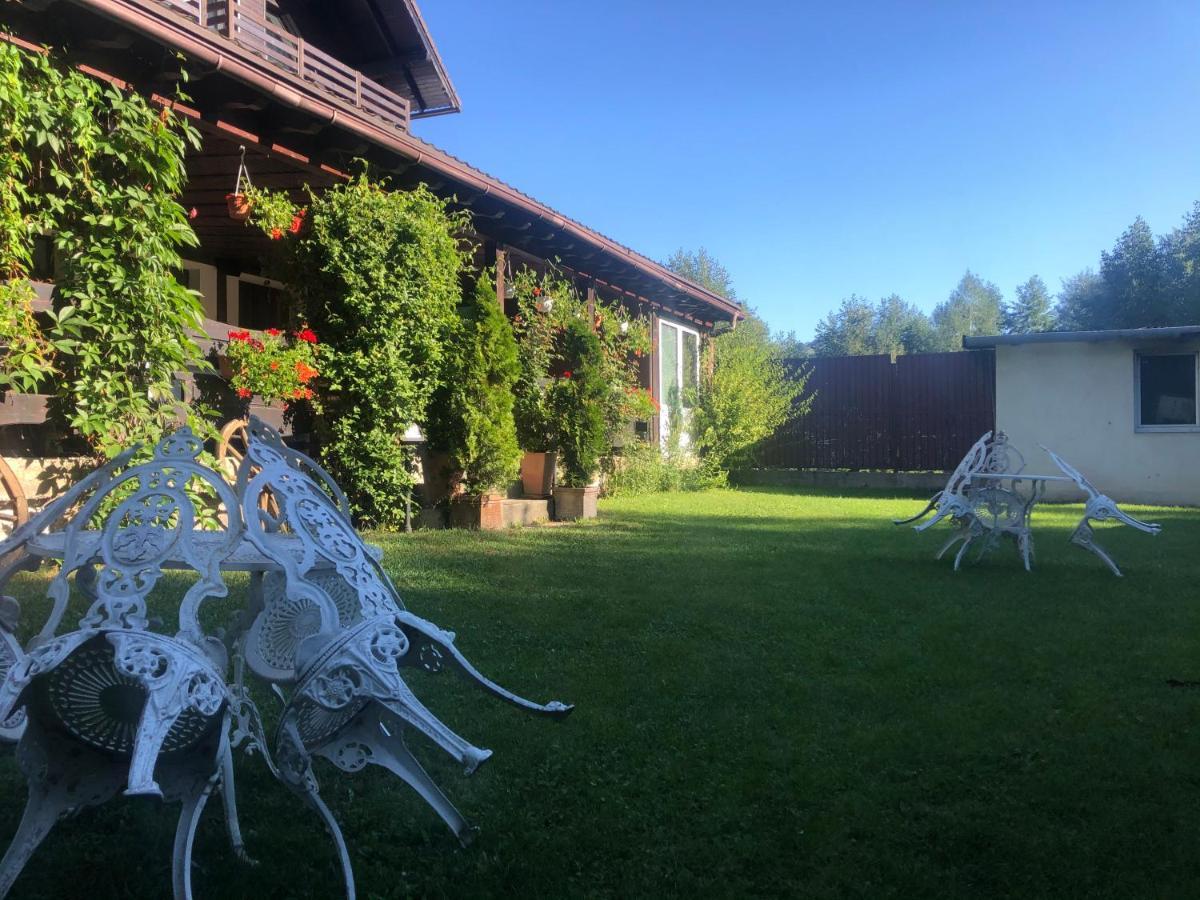 Hotel Boutique Garden Resort By Brancoveanu Moieciu de Jos Esterno foto