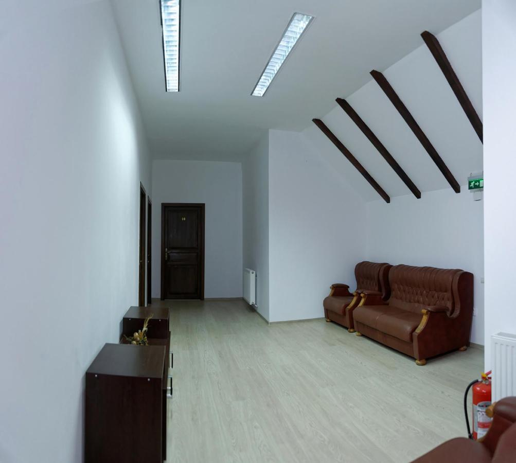 Hotel Boutique Garden Resort By Brancoveanu Moieciu de Jos Esterno foto