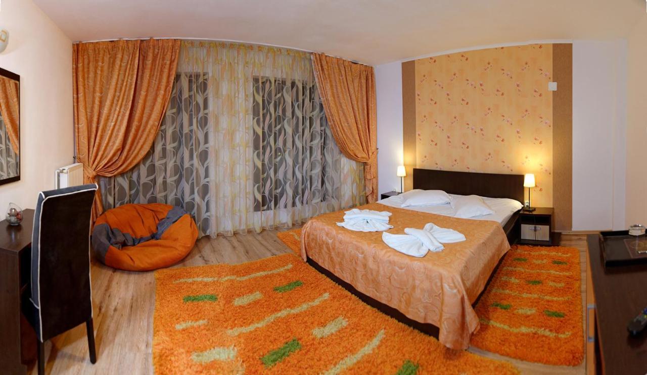 Hotel Boutique Garden Resort By Brancoveanu Moieciu de Jos Esterno foto