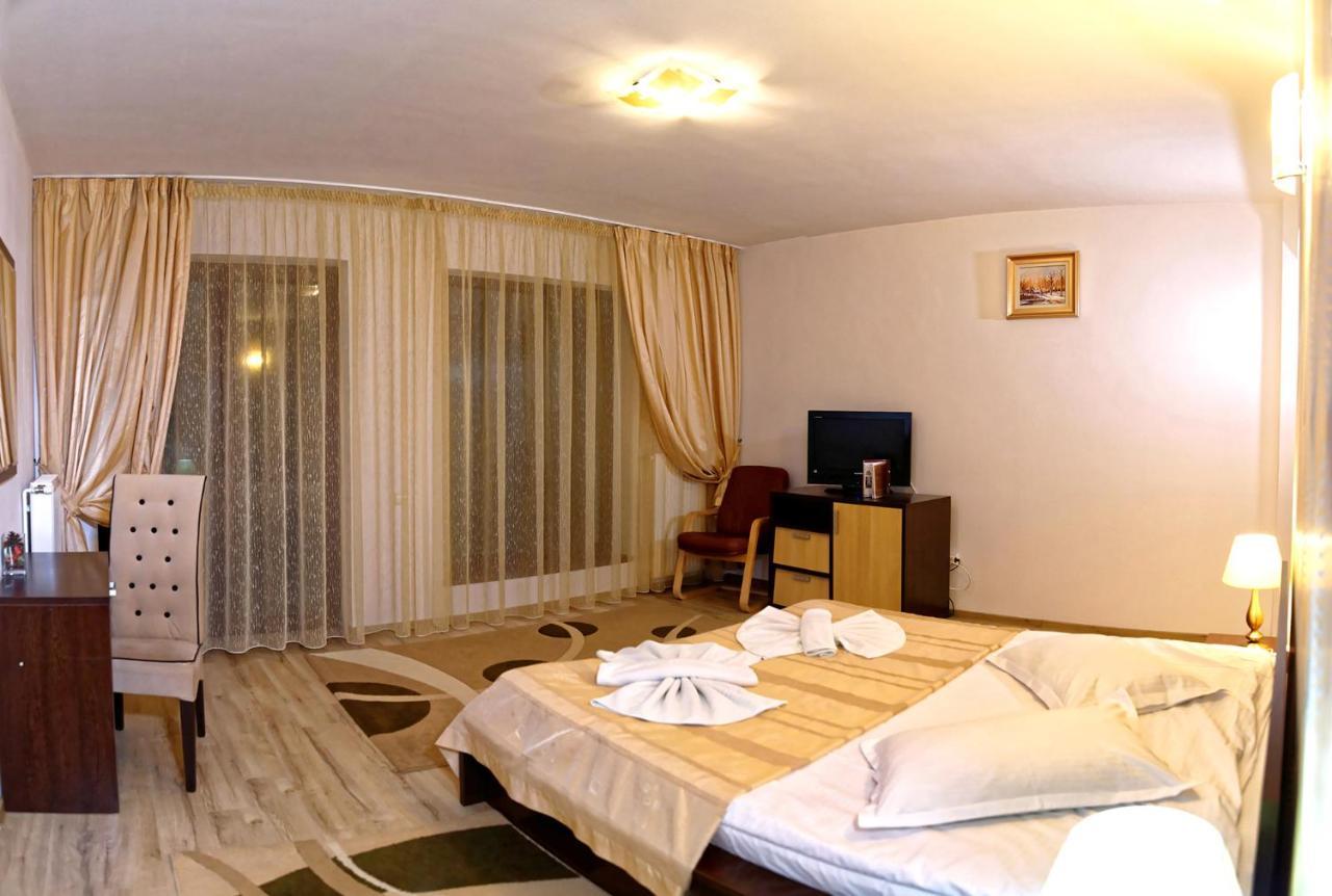 Hotel Boutique Garden Resort By Brancoveanu Moieciu de Jos Esterno foto