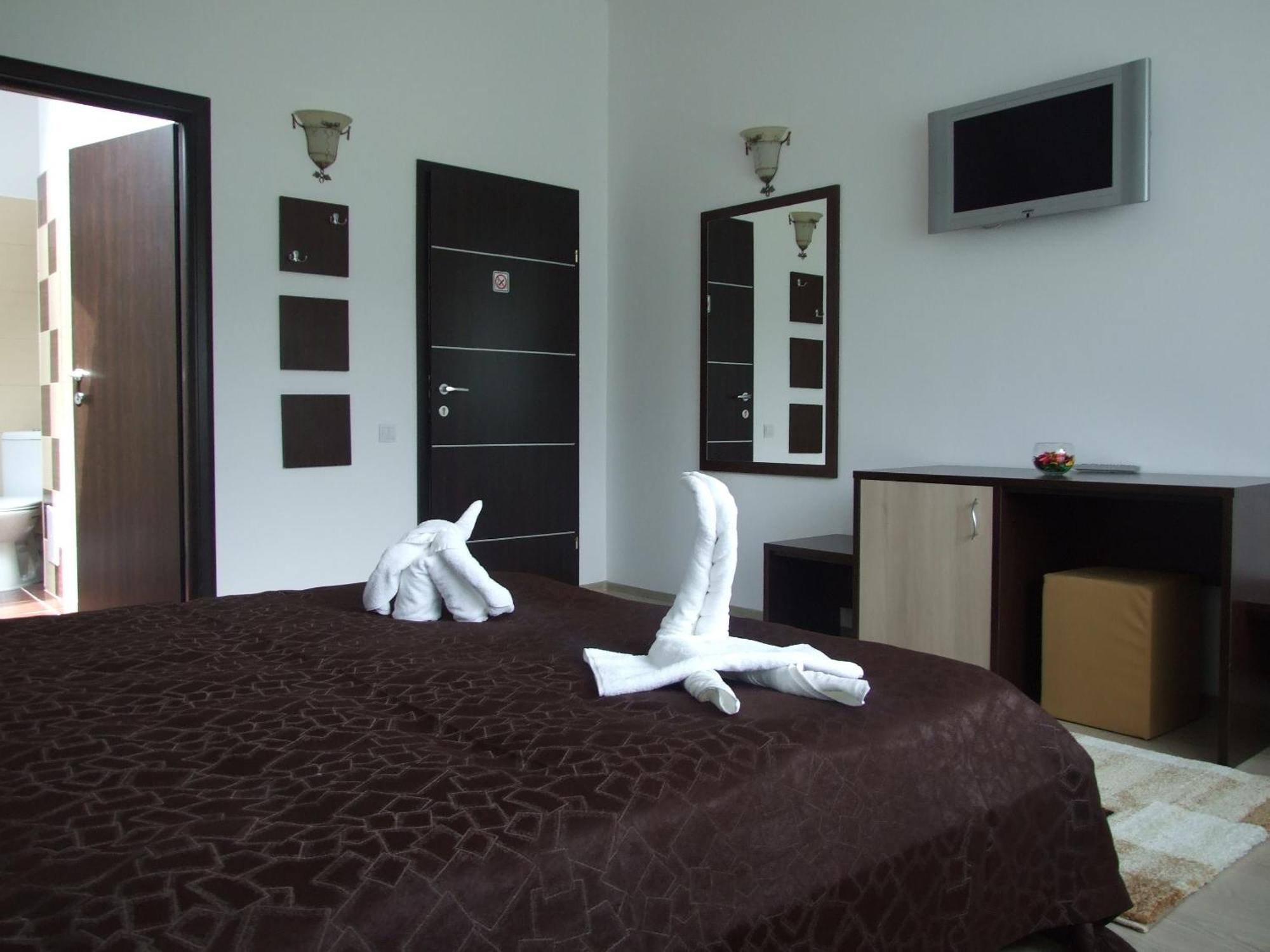 Hotel Boutique Garden Resort By Brancoveanu Moieciu de Jos Esterno foto