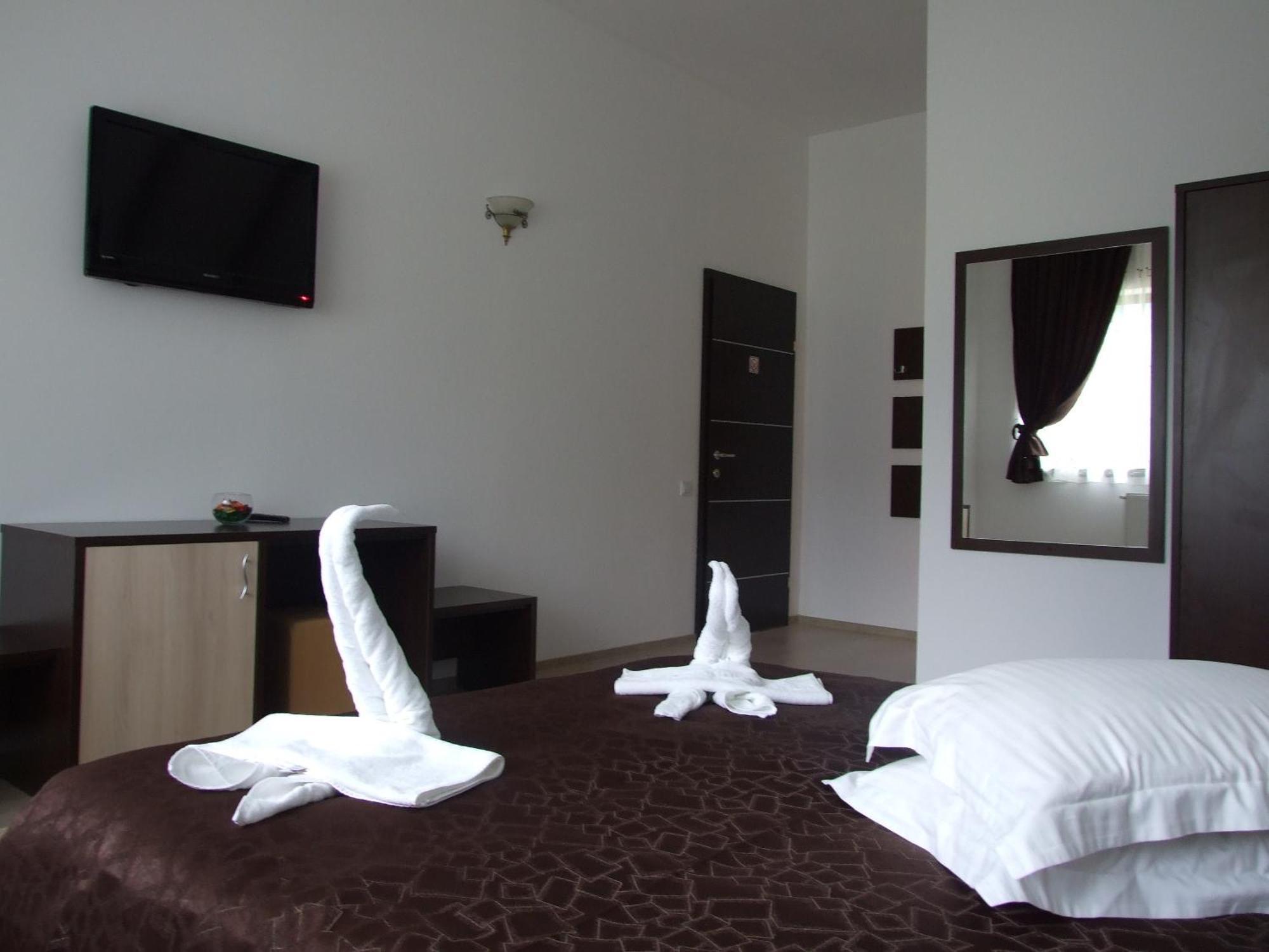 Hotel Boutique Garden Resort By Brancoveanu Moieciu de Jos Esterno foto