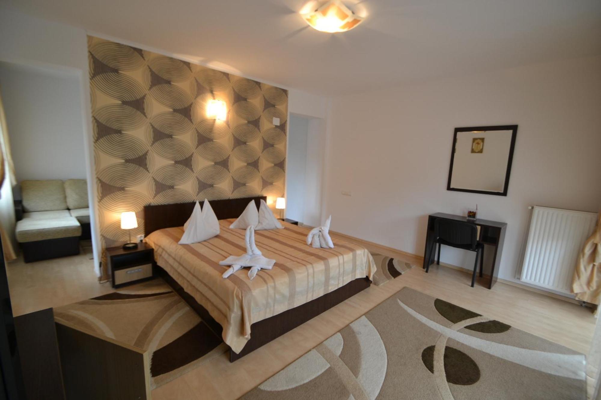 Hotel Boutique Garden Resort By Brancoveanu Moieciu de Jos Esterno foto