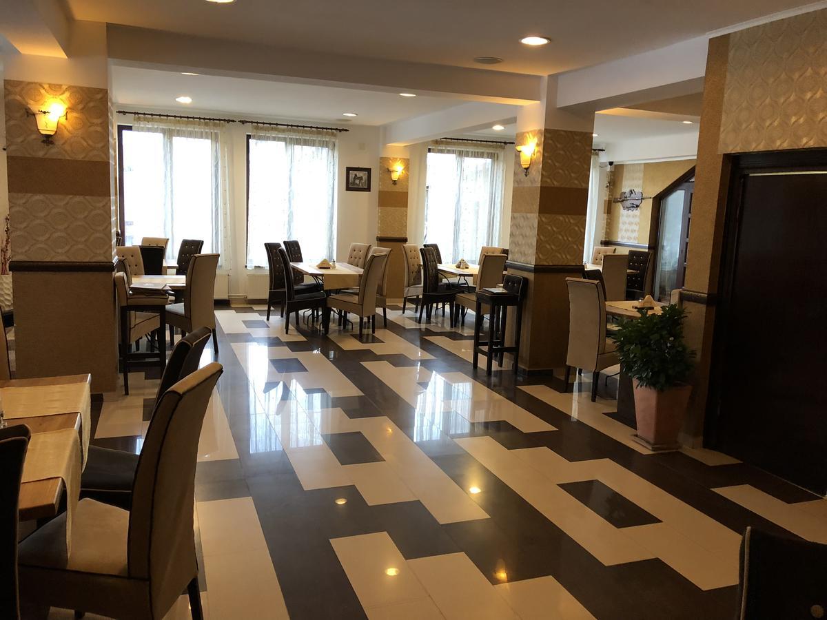 Hotel Boutique Garden Resort By Brancoveanu Moieciu de Jos Esterno foto